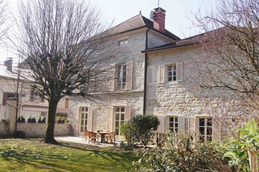 Maison Isere Volet Fenetre Naboco