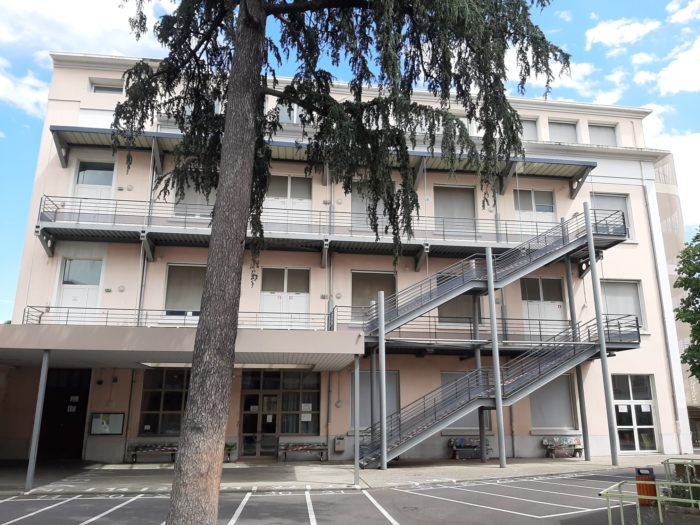 Remplacement des menuiseries bois collège Paul Valéry